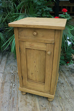 ❤️ Gorgeous & Genuine Single Old Pine Bedside Cabinet/Cupboard/Table ❤️ - oldpineshop.co.uk