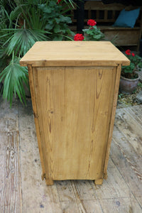 ❤️ Gorgeous & Genuine Single Old Pine Bedside Cabinet/Cupboard/Table ❤️ - oldpineshop.co.uk