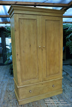 😍 WOW! Big/Tall Old Victorian Pine Double Wardrobe - Comes apart! 😍 - oldpineshop.co.uk