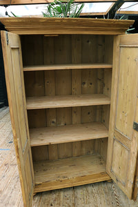 🥰 Beautiful! Old Pine 2 Door Cupboard-Food/Larder/Linen/Wardrobe 🥰 - oldpineshop.co.uk