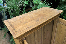 🥰 Beautiful! Old Pine 2 Door Cupboard-Food/Larder/Linen/Wardrobe 🥰 - oldpineshop.co.uk