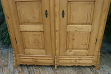 💖 WOW! Quality! Big Old (Georgian!) Pine Double Knock Down Wardrobe 🤩 - oldpineshop.co.uk