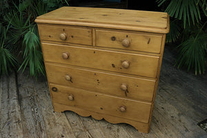 ❤️ Large & Quality Old Victorian Pine Chest Drawers/ Sideboard ❤️ - oldpineshop.co.uk