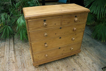 💕 Large, Rustic Old Victorian Pine Chest Drawers/ Sideboard 💕