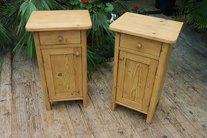 💕 Fab Quality Pair Old Style Pine Bedside Cabinets/ Cupboards/ Lamp Tables 💕 - oldpineshop.co.uk