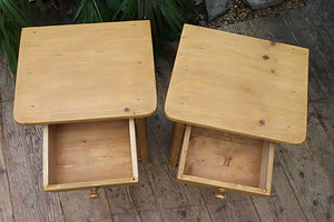 💕 Fab Quality Pair Old Style Pine Bedside Cabinets/ Cupboards/ Lamp Tables 💕 - oldpineshop.co.uk