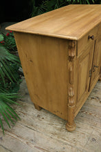 💖 Unusual, Quality & Cute Old Pine Dresser Base/ Sideboard/ TV Stand 💖