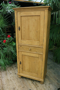 💕 Fantastic! Old Pine Cupboard-Linen/ Larder/ Home Office/ Bathroom 💕