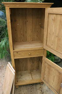 💕 Fantastic! Old Pine Cupboard-Linen/ Larder/ Home Office/ Bathroom 💕