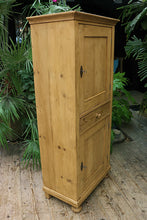 💕 Fantastic! Old Pine Cupboard-Linen/ Larder/ Home Office/ Bathroom 💕