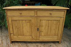 💖 Beautiful! Big! Old Pine Dresser Base/ Sideboard/ TV Stand 💖