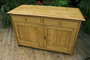 💖 Beautiful! Big! Old Pine Dresser Base/ Sideboard/ TV Stand 💖