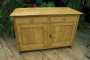 💖 Beautiful! Big! Old Pine Dresser Base/ Sideboard/ TV Stand 💖