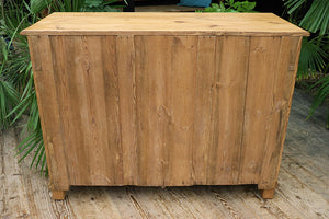 ❤️ Exceptional! Large Old Pine Dresser Base/ Sideboard/ TV Stand ❤️ - oldpineshop.co.uk