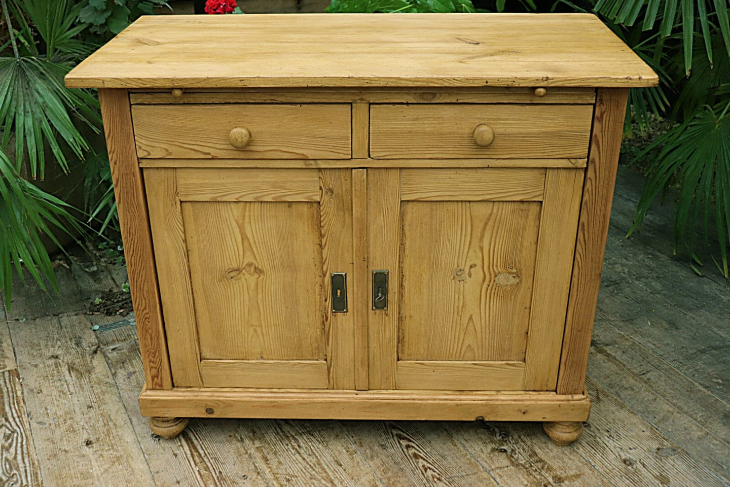 ❤️ Quality! Original Old Pine Dresser Base/ Sideboard/ TV Stand ❤️ - oldpineshop.co.uk