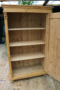 😍 Old Pine 'Housekeepers' Cupboard-Linen/ Larder/ Food/ Wardrobe 😍 - oldpineshop.co.uk