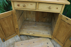 💖 Rustic & Cute Old Pine Dresser Base/ Sideboard/ TV Stand 💖 - oldpineshop.co.uk