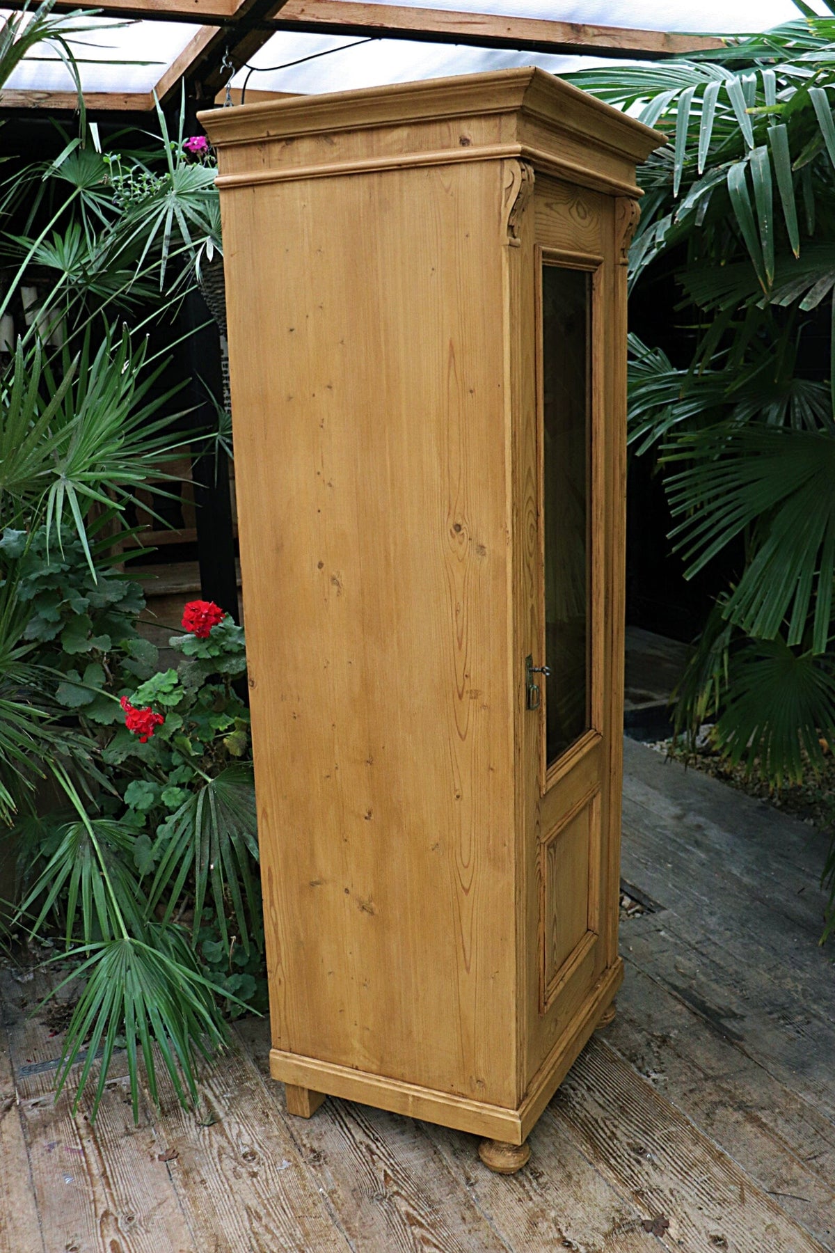 ❤️ Gorgeous Old Pine Glazed Tall/ Slim Display Cupboard/ Cabinet ❤️ - oldpineshop.co.uk