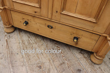 😍 Cottage Size! Old Pine Wardrobe/ Cupboard - Could Have Shelves 🥰 - oldpineshop.co.uk