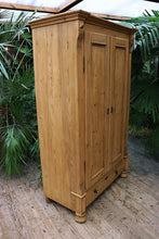 😍 Cottage Size! Old Pine Wardrobe/ Cupboard - Could Have Shelves 🥰 - oldpineshop.co.uk