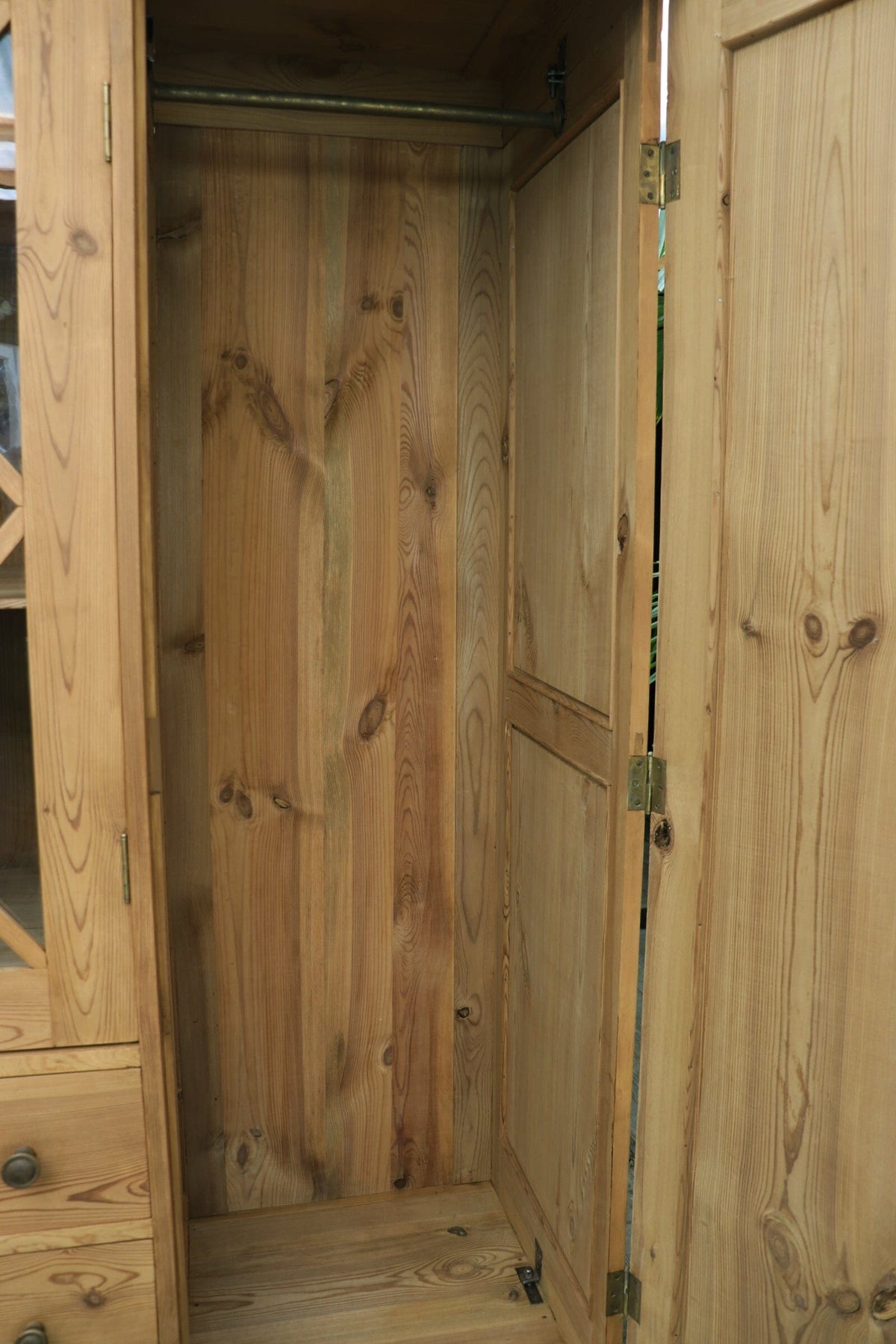 🤩 Stunning! Quality! Big Old Pine Triple Knock Down Combination Wardrobe 🤩