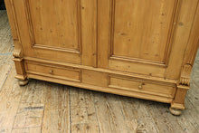 💕 Big!! Quality! Old Mid Victorian Pine Double Knock Down Wardrobe 💕