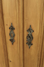 💕 Big!! Quality! Old Mid Victorian Pine Double Knock Down Wardrobe 💕