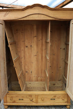 🥰 WOW! Old Pine Triple Knock Down Wardrobe - Multiple Shelf/ Rail Options! 🥰