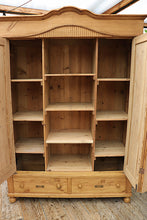 🥰 WOW! Old Pine Triple Knock Down Wardrobe - Multiple Shelf/ Rail Options! 🥰