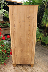 🥰 Lovely Old Pine 2 Door Cupboard-Linen/Larder/Home Office/Bathroom 🥰