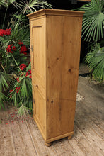😍 Fab! Old Pine Cupboard-Linen/ Larder/ Home Office/ Bathroom 😍