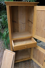 😍 Fab! Old Pine Cupboard-Linen/ Larder/ Home Office/ Bathroom 😍