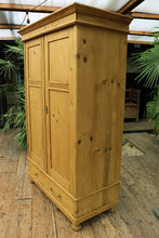 🤩 Gorgeous! Quality! Old Pine Double Knock Down/Sectional Wardrobe 🤩