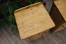 💕 Fab! Original Pair Old Pine Bedside Cabinets/ Cupboards/ Lamp Tables 💕