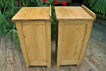 💕 Fab! Original Pair Old Pine Bedside Cabinets/ Cupboards/ Lamp Tables 💕