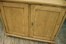 😍 Lovely Shallow Old Pine Dresser Base/ Cupboard/ Sideboard/ TV Stand 😍