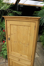 🤩 Lovely! Old Pine 2 Door Cupboard-Linen/Larder/Home Office/Bathroom 🤩