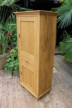 🩷 Superb! Old Pine 2 Door Cupboard-Linen/Larder/Home Office/Bathroom 🩷