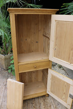 🩷 Superb! Old Pine 2 Door Cupboard-Linen/Larder/Home Office/Bathroom 🩷