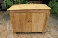 😍 Lovely 'Chunky' Old Pine Dresser Base/ Sideboard/ TV Stand/ Vanity 😍