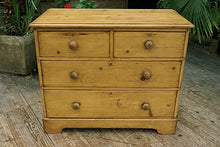 ❤️ Superb! Chunky Old Pine Chest Drawers/ Bedside/ Sideboard/ TV Stand ❤️