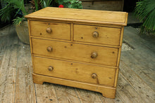 ❤️ Superb! Chunky Old Pine Chest Drawers/ Bedside/ Sideboard/ TV Stand ❤️