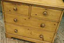 ❤️ Superb! Chunky Old Pine Chest Drawers/ Bedside/ Sideboard/ TV Stand ❤️