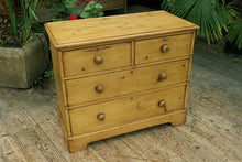 ❤️ Superb! Chunky Old Pine Chest Drawers/ Bedside/ Sideboard/ TV Stand ❤️