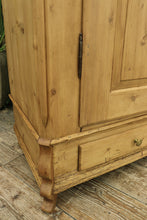 💖 WOW! Quality! Big Old (Georgian!) Pine Double Knock Down Wardrobe 🤩