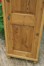 💖 Gorgeous! Old Pine Cupboard-Linen/ Larder/ Home Office/ Bathroom 💖