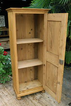 💖 Gorgeous! Old Pine Cupboard-Linen/ Larder/ Home Office/ Bathroom 💖