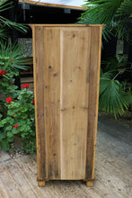 💖 Gorgeous! Old Pine Cupboard-Linen/ Larder/ Home Office/ Bathroom 💖