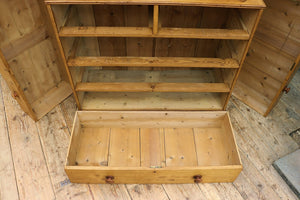 🥰 Fabulous & Quality Old Georgian! Pine Chest Of Drawers/ Sideboard 😍
