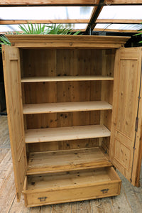 💕 Cottage Size! Old Victorian Pine Double Knock Down Shelved Wardrobe/ Linen Press 💕